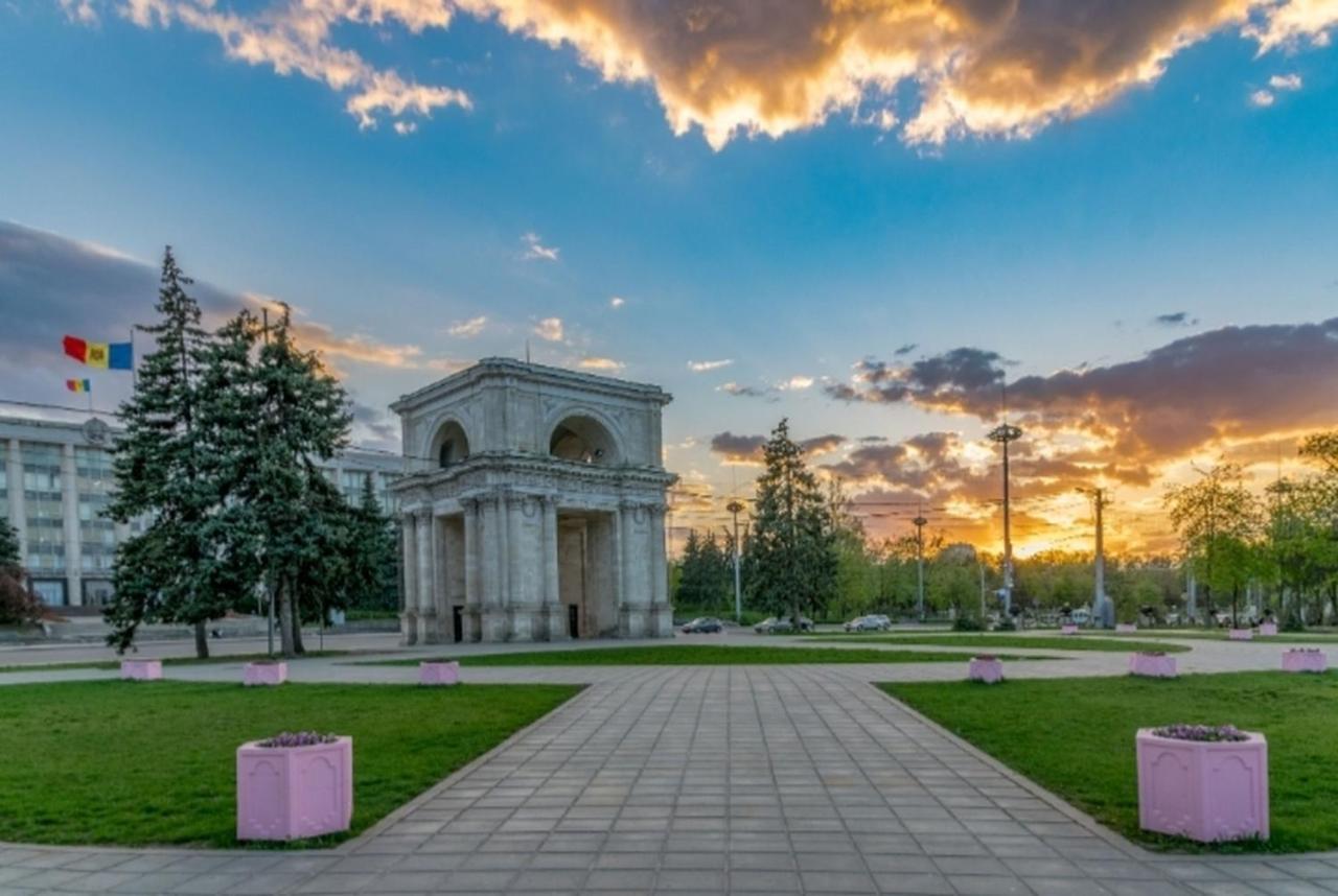 Ultracentral Armeneasca Street Chişinǎu Buitenkant foto