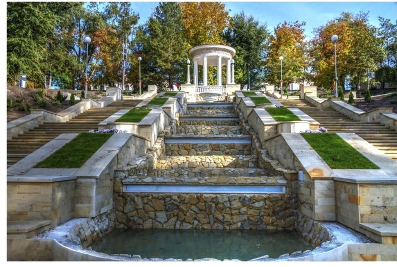 Ultracentral Armeneasca Street Chişinǎu Buitenkant foto